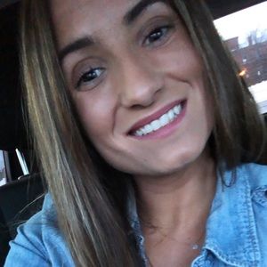 Meet your Posher, Talia